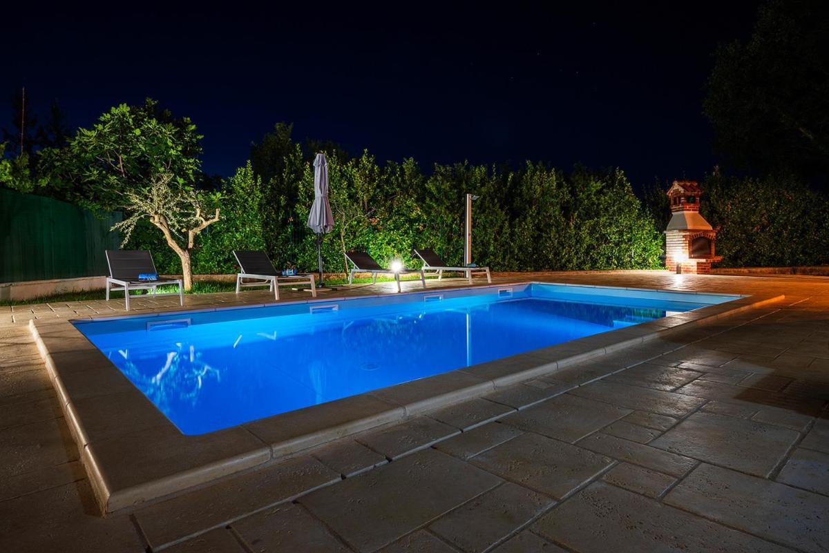 Big Swimming Pool Moonvidal