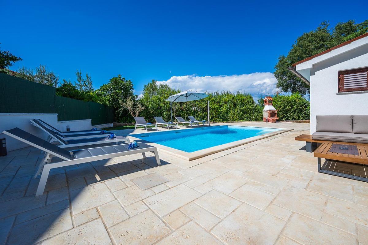 Big Swimming Pool Moonvidal Pula