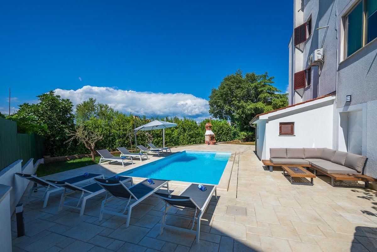 Big Swimming Pool Moonvidal Apartment *