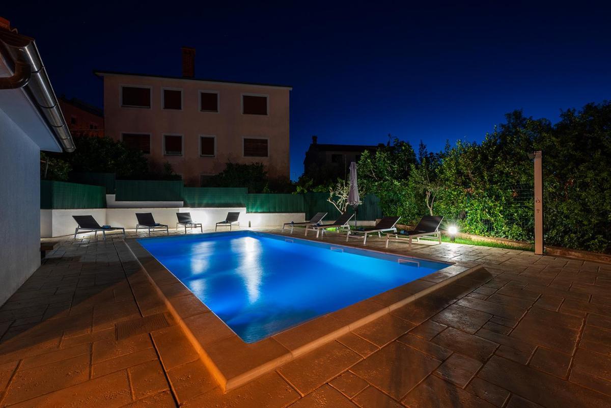 Big Swimming Pool Moonvidal Lägenhet Pula
